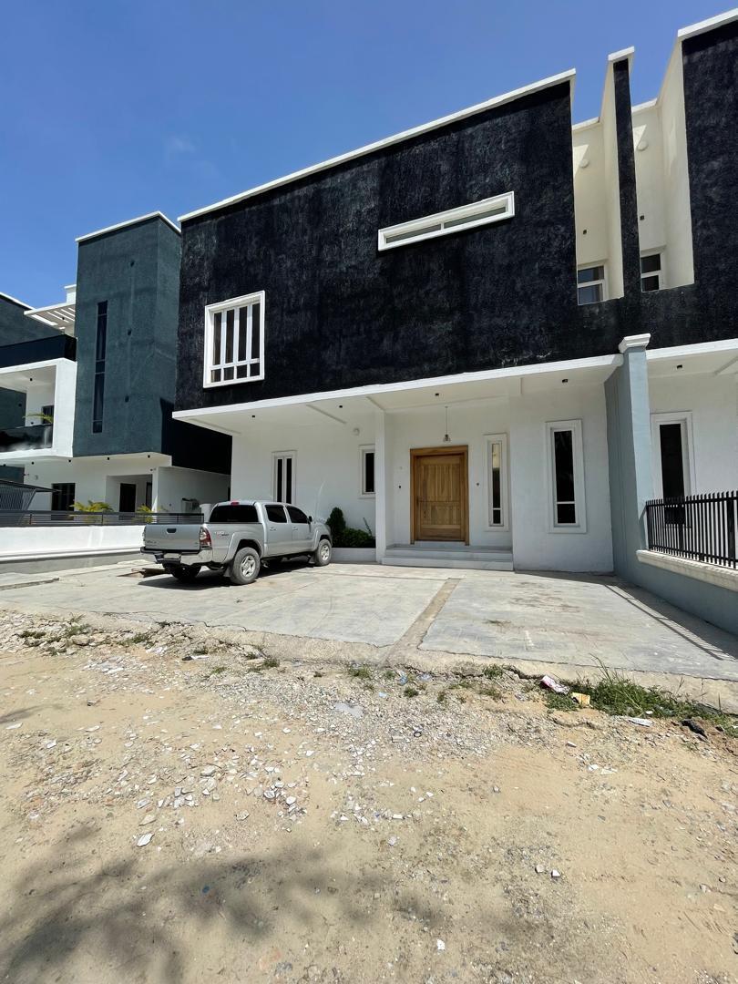 Semi detached duplex with pool, bq and cinema